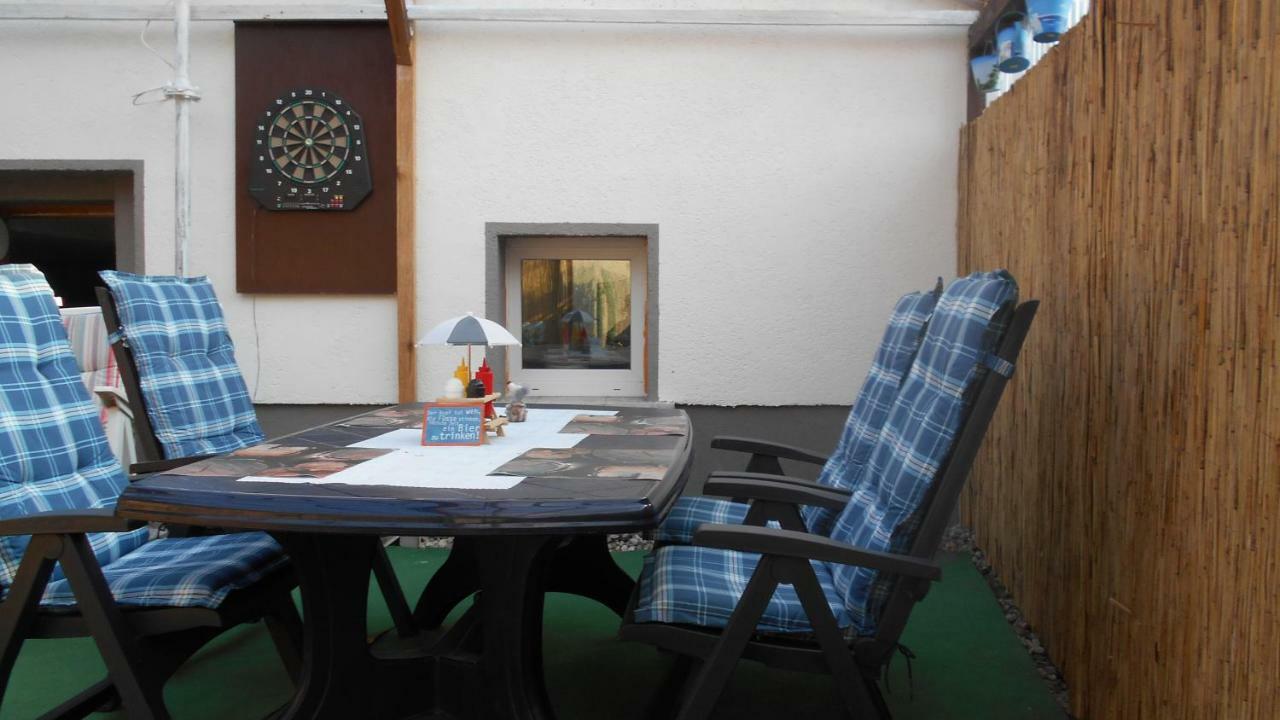 Ferienapartment-Monteurwohnung-Muldestausee Pouch Bagian luar foto